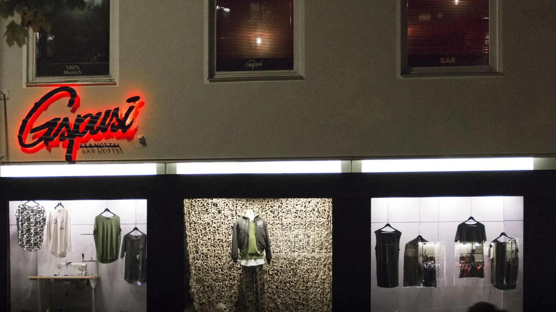 Gspusi Bar Hostel Münih
